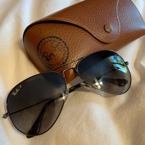 Polarized Ray Ban Aviators with case